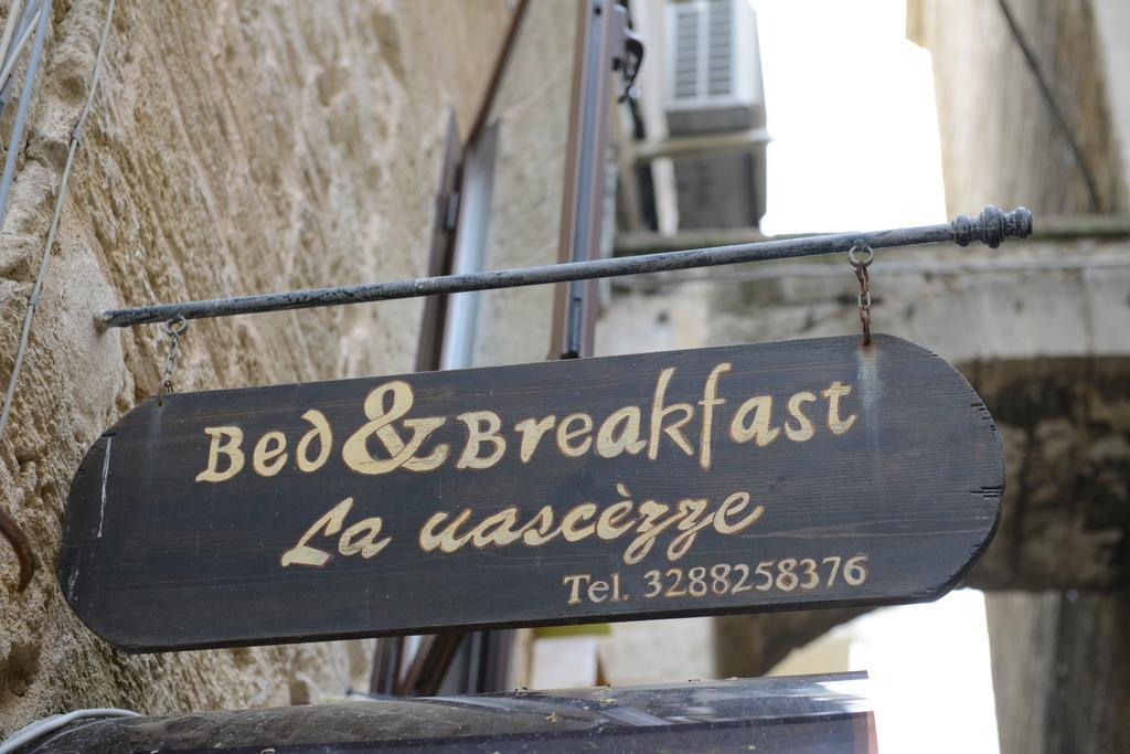 B&B La Uascezze Bari Buitenkant foto
