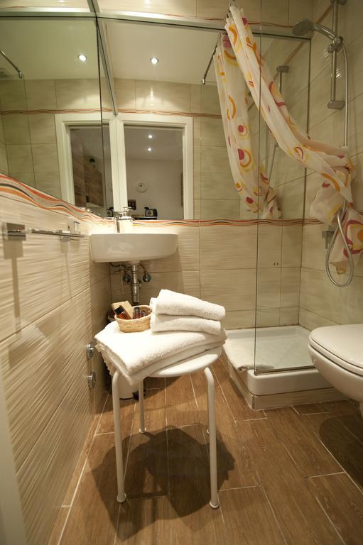 B&B La Uascezze Bari Buitenkant foto